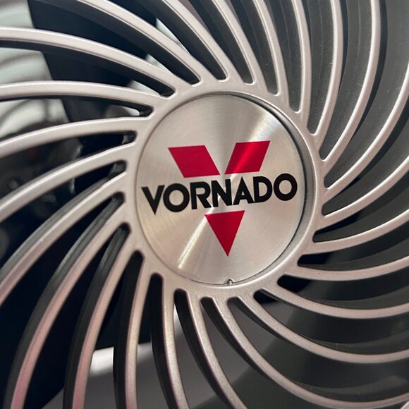 VORNADO 100898 Fan Flippi V10 Air Circulator Portable 3 Speeds **USED** - Picture 7 of 9